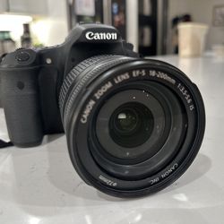 Canon 60D DSLR 18 MP w/ 18-200mm IS lens and 2 batteries