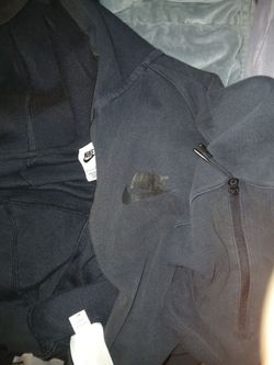 Nike Tech Fleece Full-Zip Hoodie