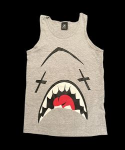 NEW Gray shark tank top Activewear, Small