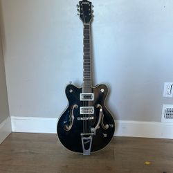 Gretsch Electric Hollow body Guitar W/ Hard Case
