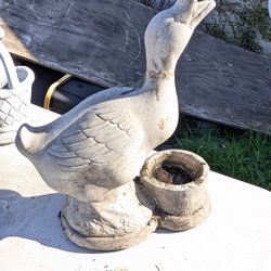 Vintage 16" Concrete Goose Yard Statue with Planter – Rustic Garden Decor

