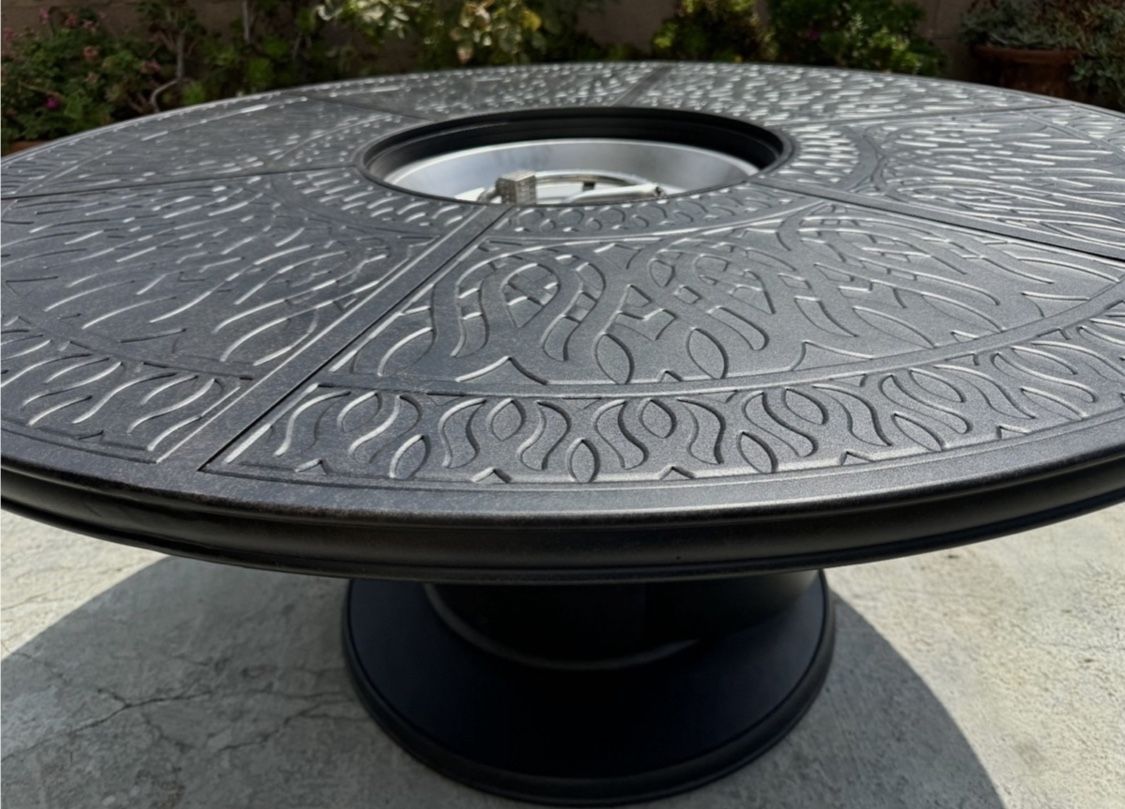 Propane fire pit outdoor grill table 6 Palm Tree swivel rockers with cushions.