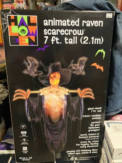 Halloween raven animatronic brand new
