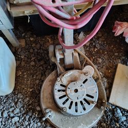 THORO MATIC FLOOR MACHINE 