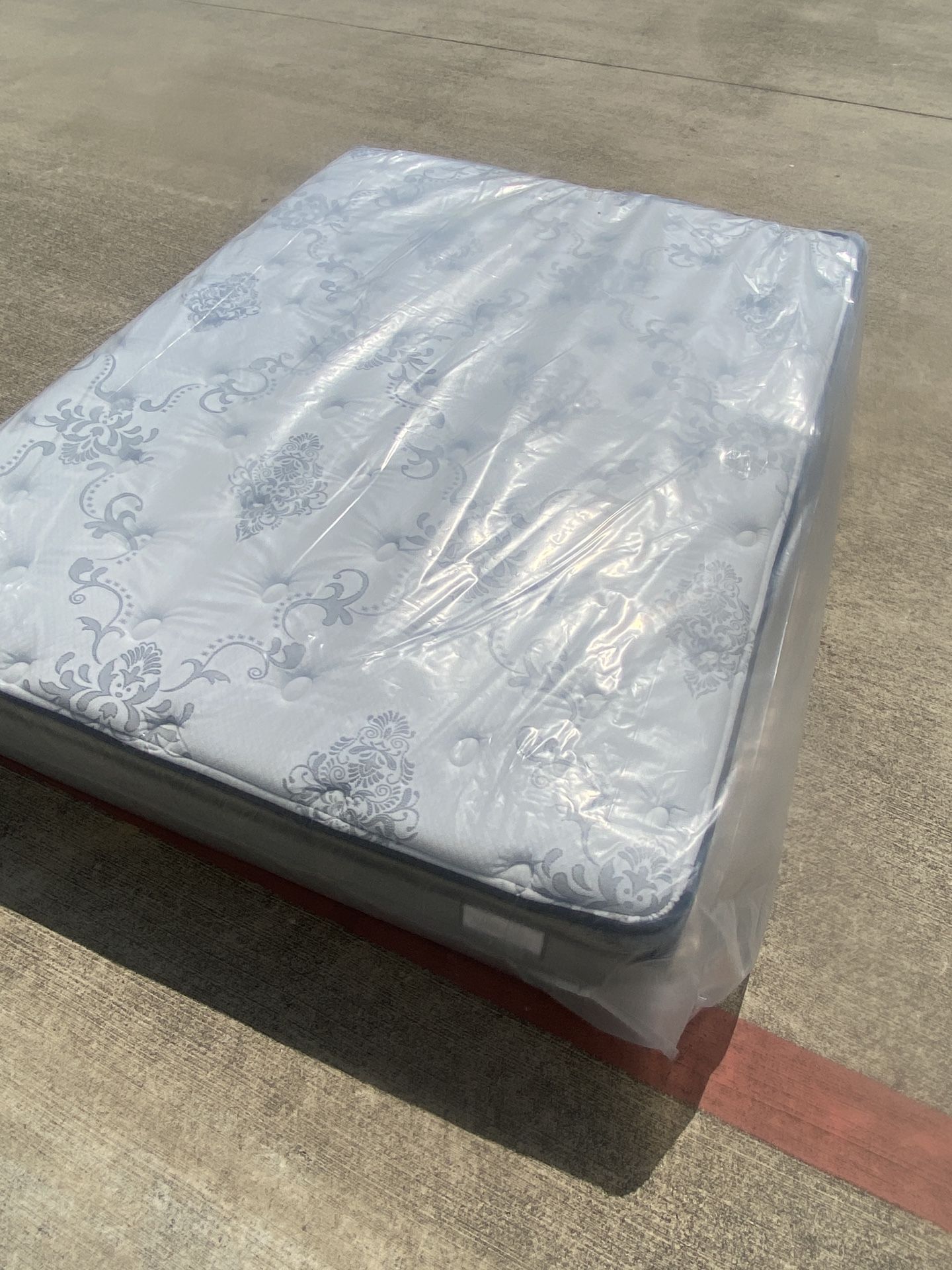 Overstock Display Queen Pillowtop Mattress for Sale in San Antonio, TX