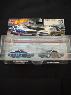 Hot Wheels ‘69 Ford Torino Talladega & ‘66 Chevelle