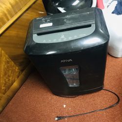 Paper Shredder 
