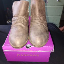 Brown Boots 8 And 1/2