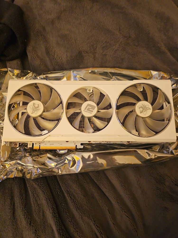 Used White Powercolor 6700xt GPU