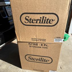 New In Box Set of 8 Sterilite 18 Gallon Tote with lid Plastic in Red color