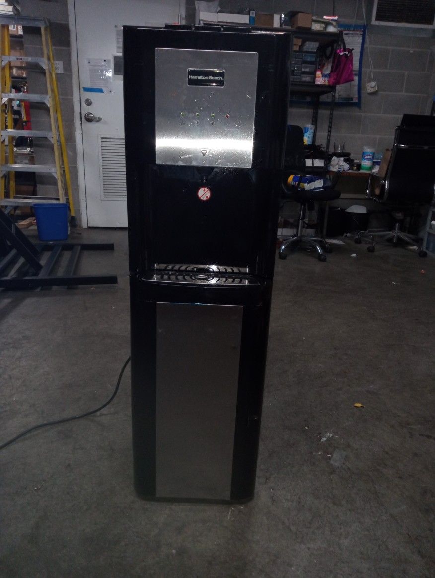 Water Dispenser Machine