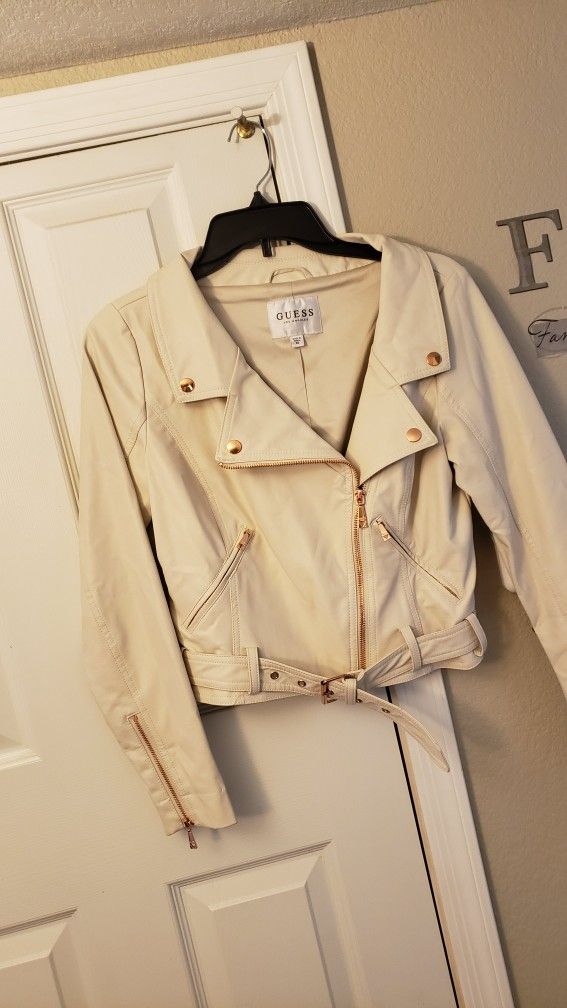 AVAILABLE Beautifil XS GUESS BikrJacketFaux LtherCrm/Lt.Caml-NEW/NeverWorn pd $89, bought 4Niece/don'tfit&Guessdoesn't have this Color-M