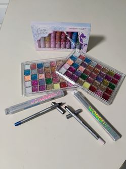 Hair and Body Glitter (Bonus Eyeliner Pencils) - Halloween Makeup