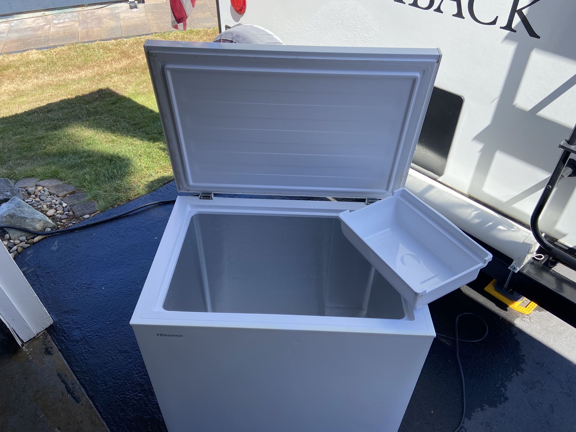 Hisense Chest Freezer model LC70D6EWD