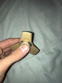 Fidget spinner