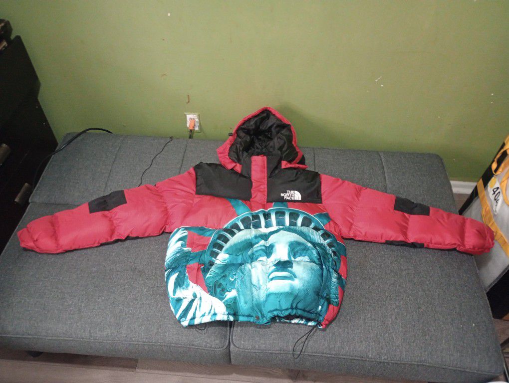 Supreme × Northface (Puffy Jacket) Xl Red
