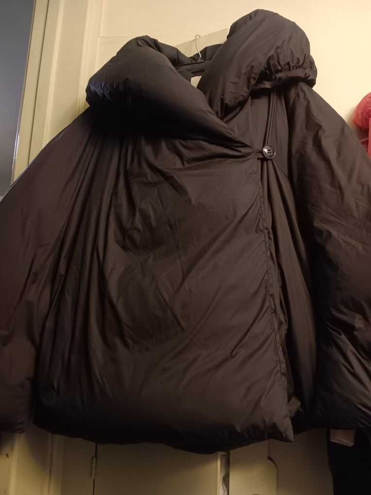 !! Puffer Jacket New Adult Size Small