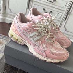 New Balance 1906R Lunar New Year Pink 