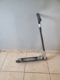 Black Razor Scooter