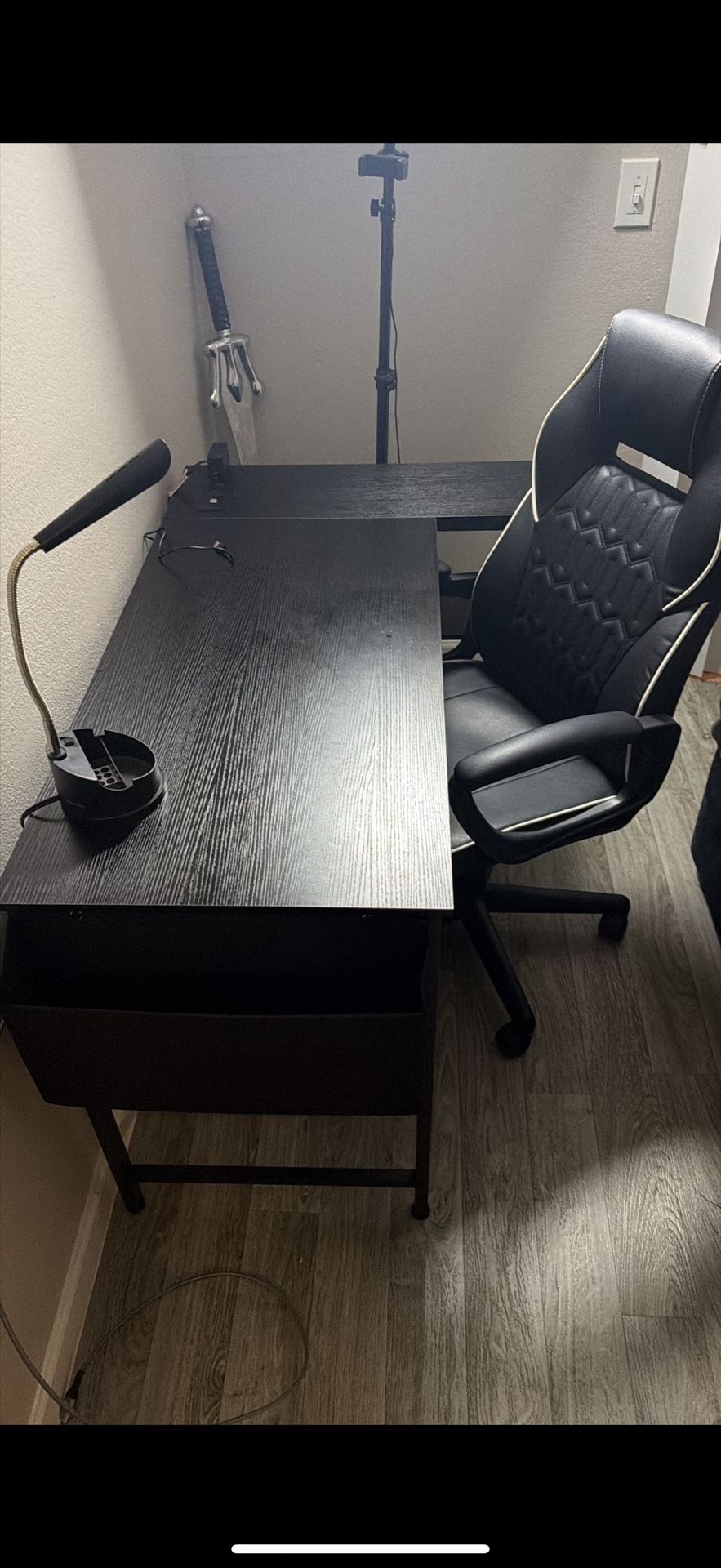 Chair Gamer And Table