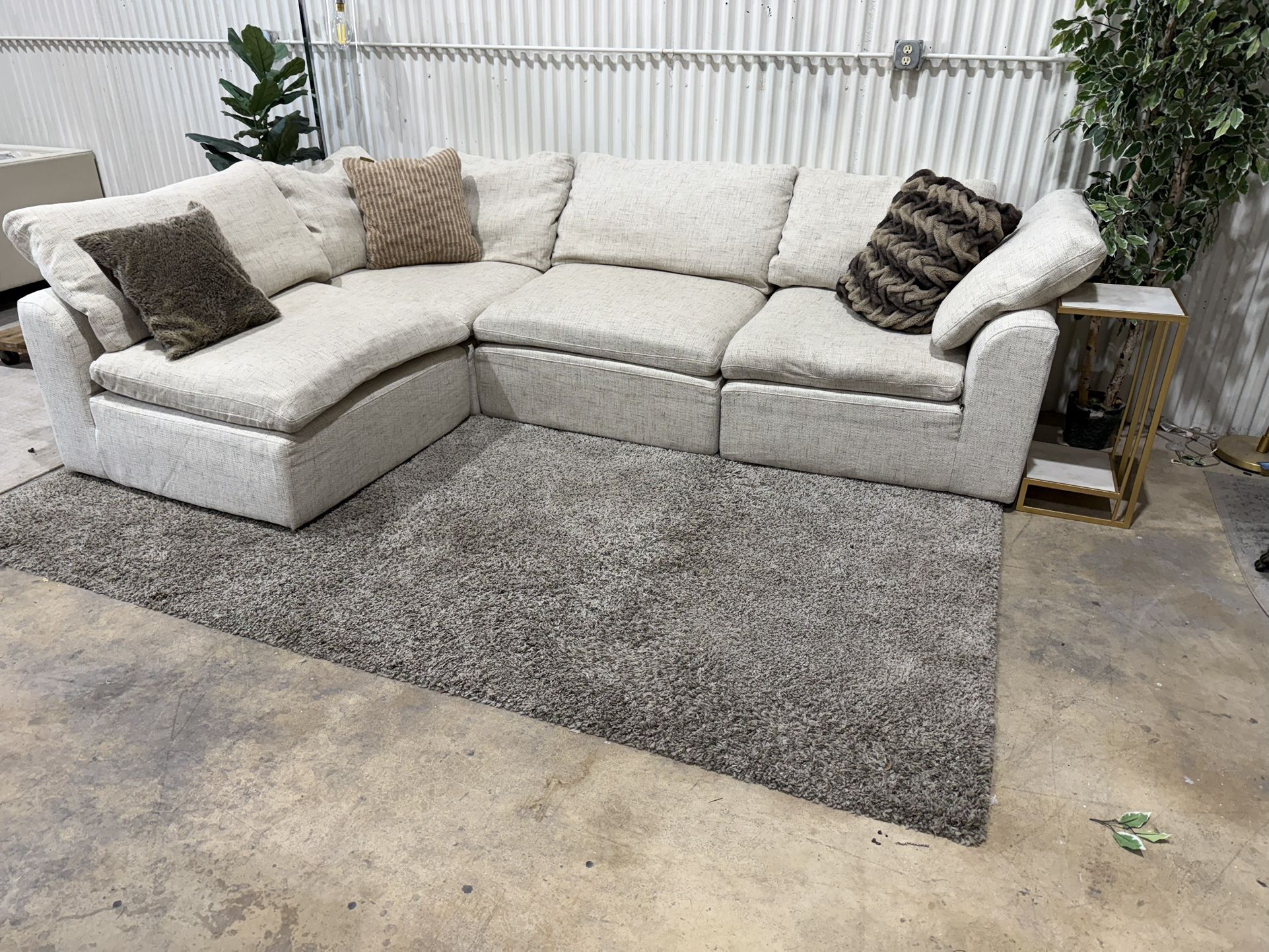 Joybird Modular Sectional Sofa Couch - 4pcs Cloud Style - Oatmeal/Beige - Cleaned  - Delivery 