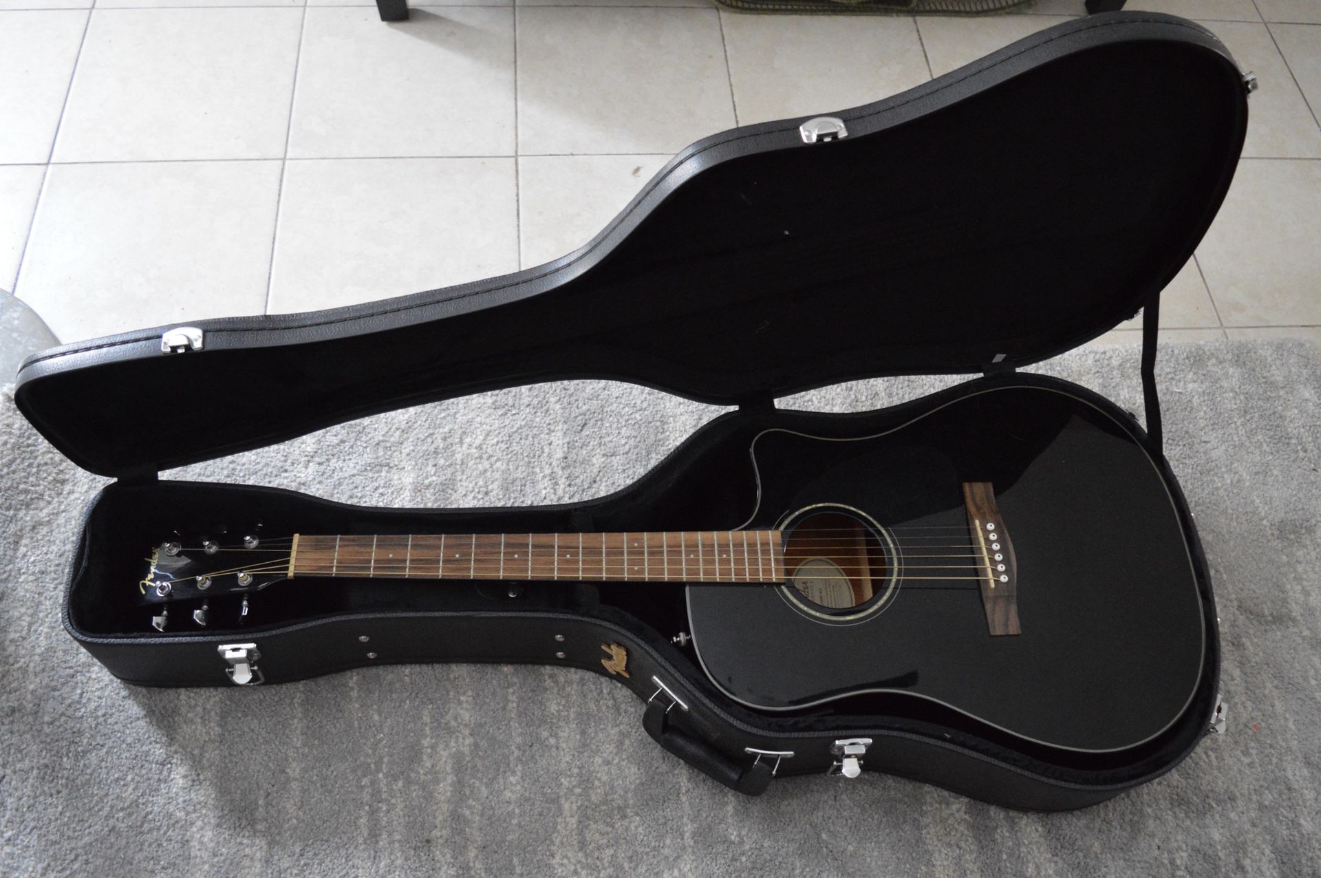 Fender Concert Acoustic-Electric Guitar Black WITH CASE