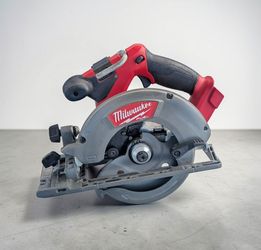 Milwaukee Fuel 6 1/2 circular saw