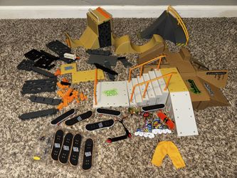 Tech Deck lot ramps, rails, skateboards, rollerblades, scooter.