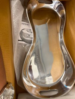 BRAND NEW..Nambe Morphik Handled Tray