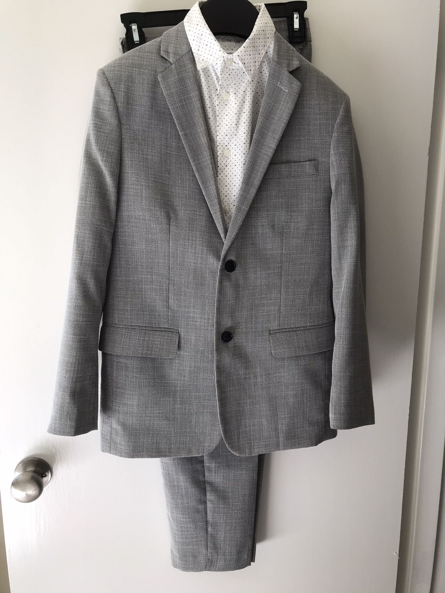 Calvin Klein Suit: Jacket, Pants And Shirt Size 16 Regular