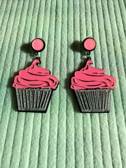Cupcake earrings 