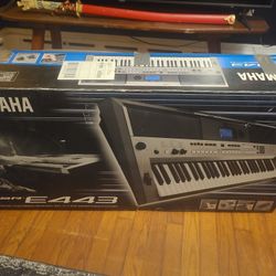 Yamaha PSR E443 Keyboard 