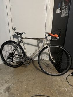 Vintage Schwinn Road Bike