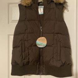 Old Navy Brown Puffer Vest. Size Medium Maternity 