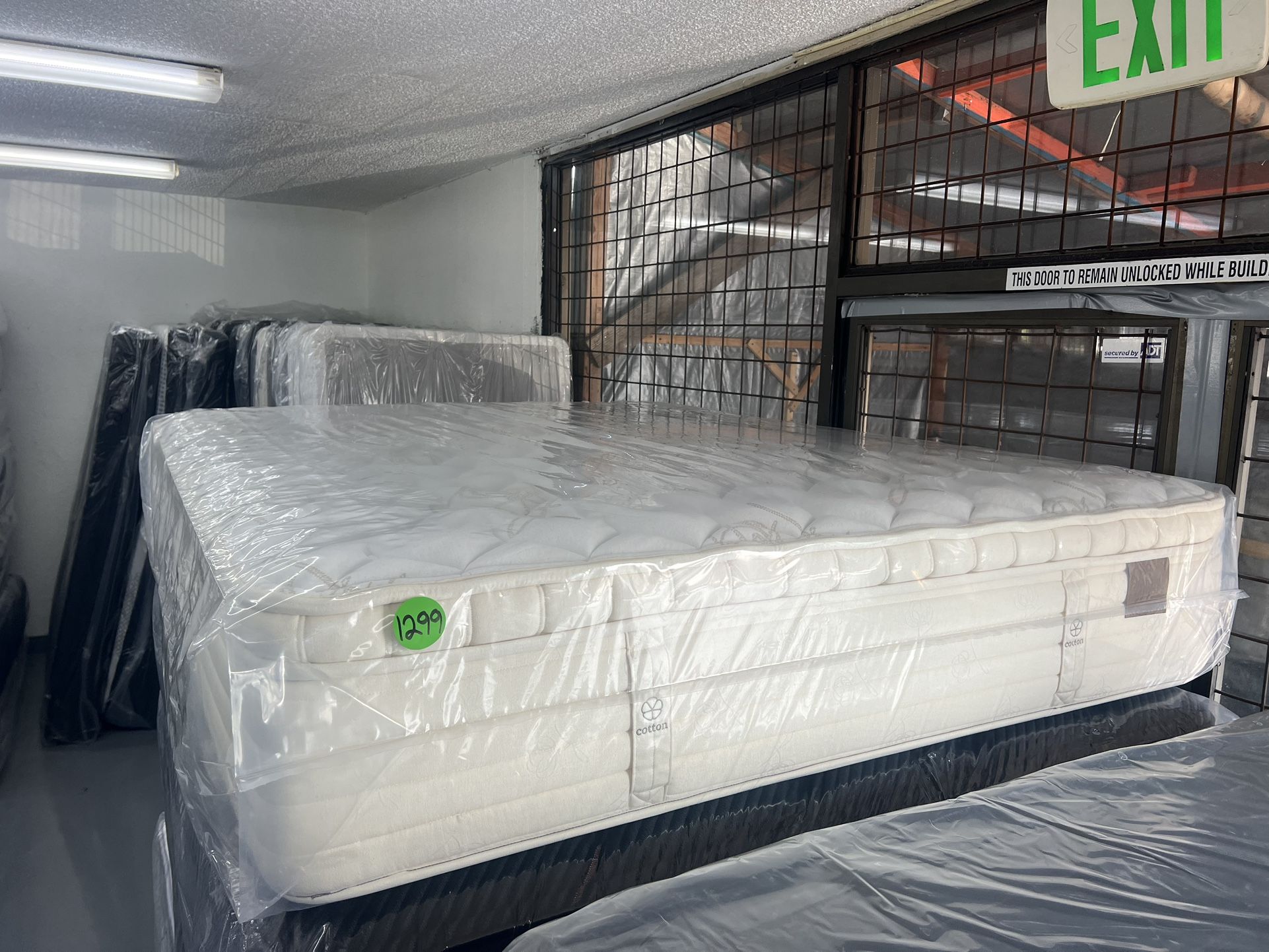 QUEEN SIZE KING KOIL NATURAL COLLECTION (EXTRA-FIRM) MATTRESS & BOX SPRING BED SET