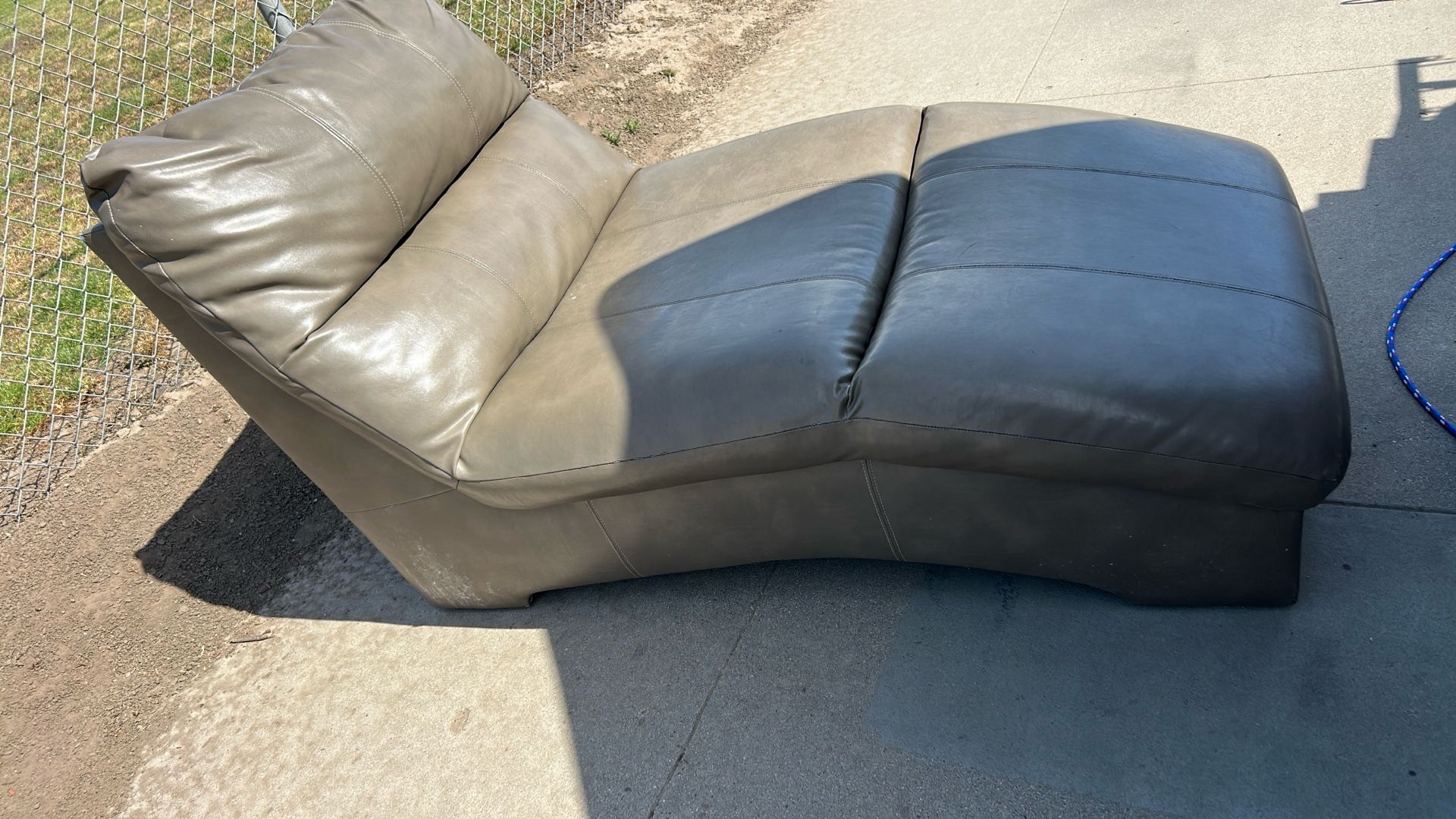 Lounge chair