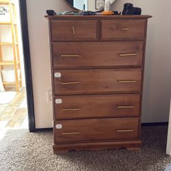 Solid Wood 5-Drawer Dresser – Modern Rustic Look