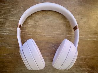Beats Solo 4, wireless on-ear headphones