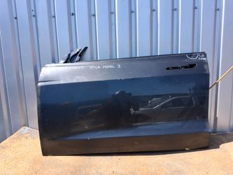 2017-2018-2019-2020-2021-2022-2023  TESLA MODEL 3 LEFT SIDE FRONT DOOR OEM USED #11936