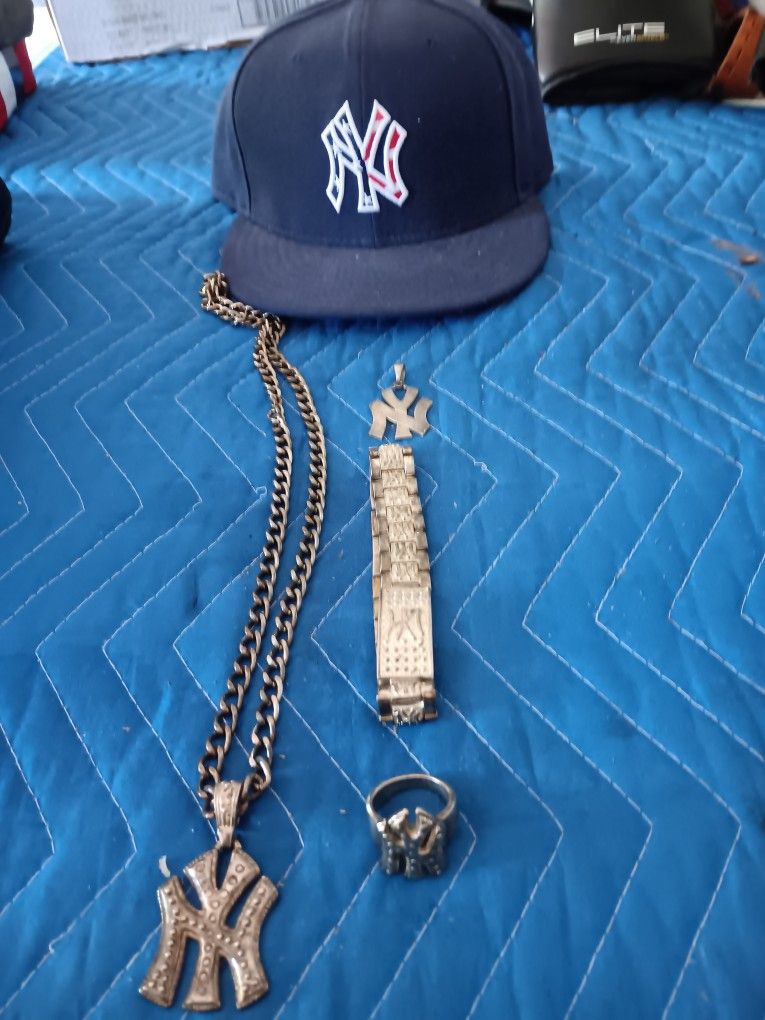 Yankees Gear