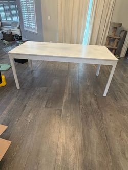 White wood table