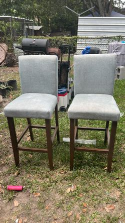 2 Barstool chairs & 2 counter height chairs