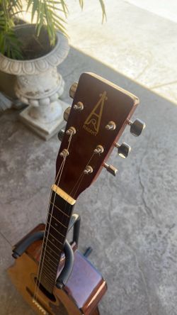 Regent 5212 Acoustic