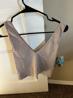 Tan v neck ribbed crop top  M/L