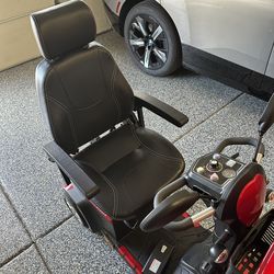 Ventura 4 DLX Full Size Scooter