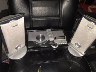 CD player with two speakers