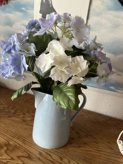 Vase with flowers