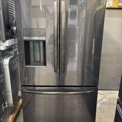 New! Frigidaire Gallery 27.8 Cu Ft French Door