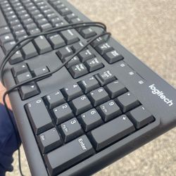 🖥️ Logitech K120 Keyboard for PC – Wired USB – New