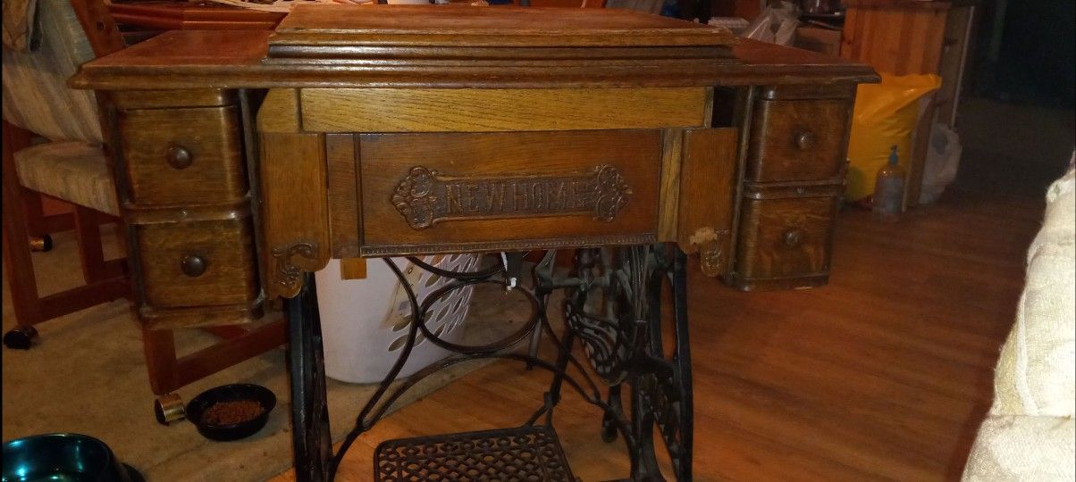 Antique Sowing Machine